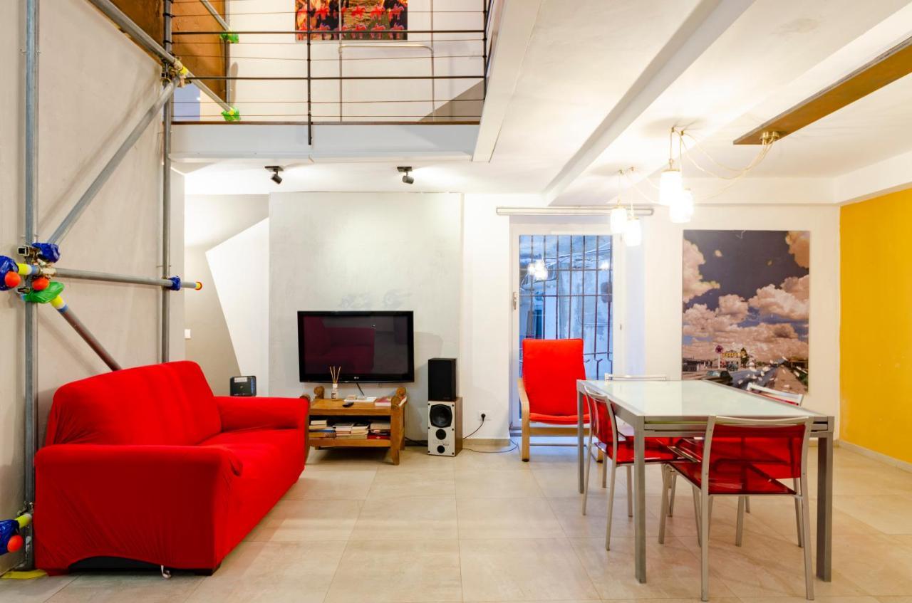 Joivy Vibrant Open-Plan Apt For 6 In Historic Centre Leilighet Genova Eksteriør bilde