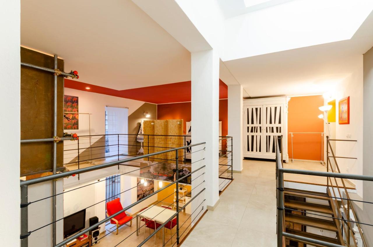 Joivy Vibrant Open-Plan Apt For 6 In Historic Centre Leilighet Genova Eksteriør bilde