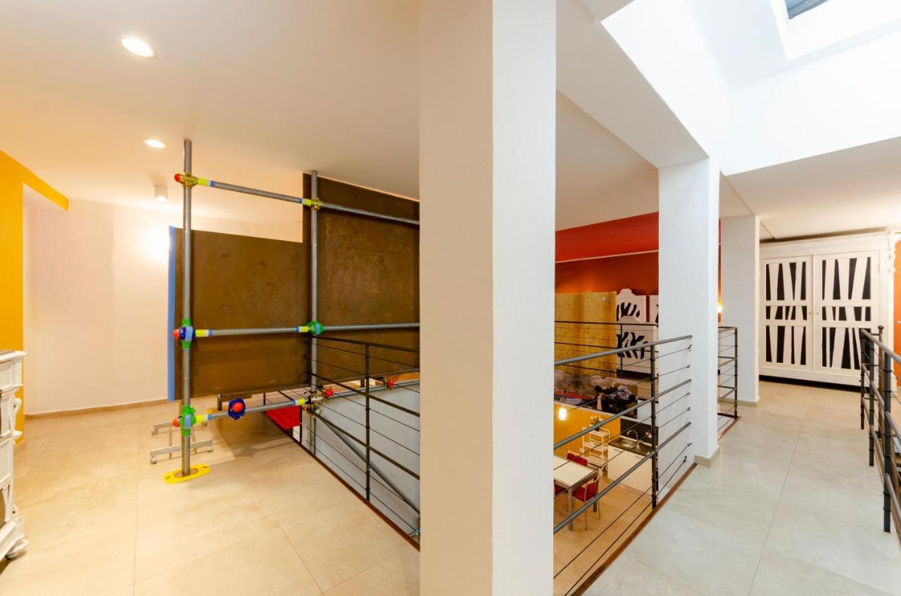 Joivy Vibrant Open-Plan Apt For 6 In Historic Centre Leilighet Genova Eksteriør bilde