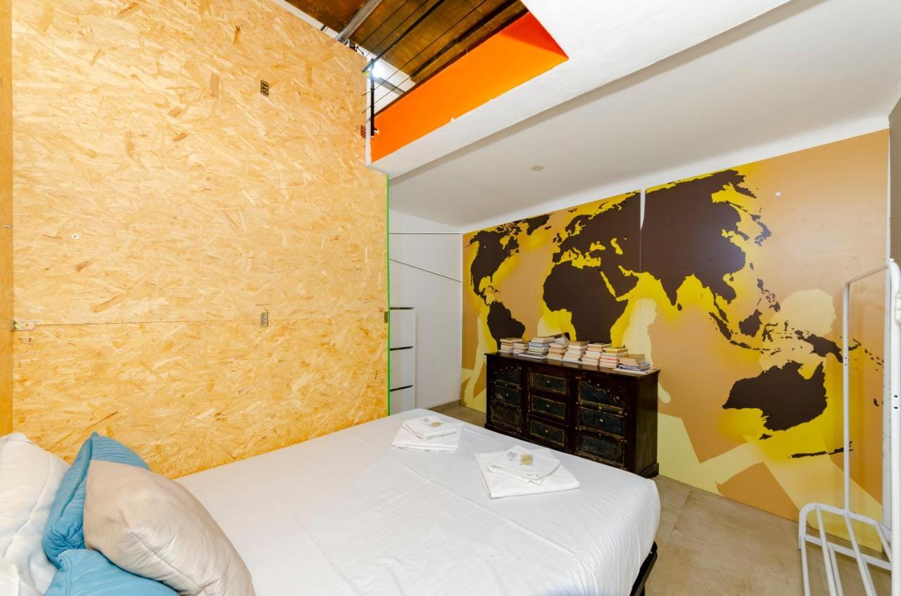 Joivy Vibrant Open-Plan Apt For 6 In Historic Centre Leilighet Genova Eksteriør bilde